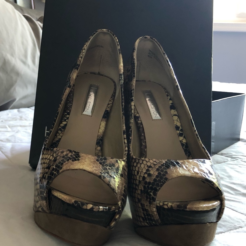 H Halston Platform Block Heel - image 2